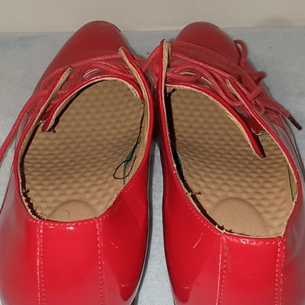 Red Shoes  - Picture 7 of 9